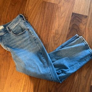 A&F Ankle Straight Ultra High Rise - Curve Love (14 S)